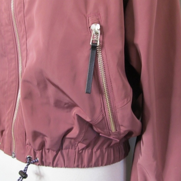 Athleta  Sz M Chill Bomber Cropped Full Zip Water Resistant Windbreaker Jacket - Picture 5 of 12
